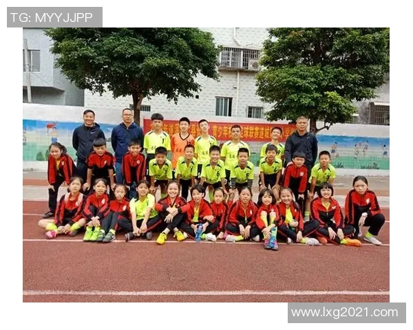 史铁生在绿茵场上的追梦旅程与人生哲学的交织